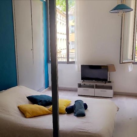 Appartamento Charmant Studio Avec Mezzanine Aix-en-Provence Esterno foto